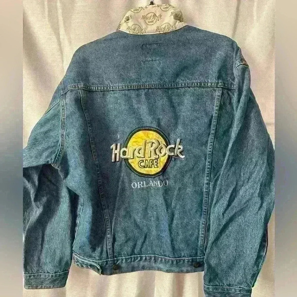 Vintage early 90’s, Hard Rock Cafe Orlando denim jacket, size Medium - Picture 3 of 5